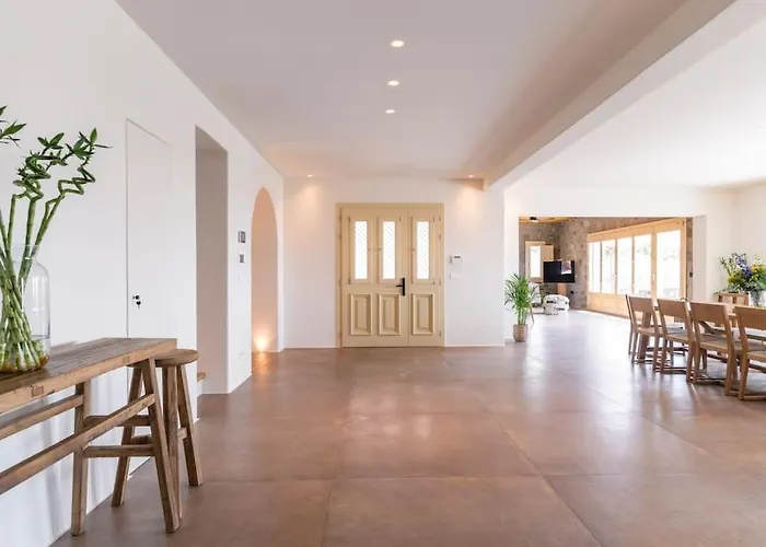 Casa Del Lupo * Platis Gialos